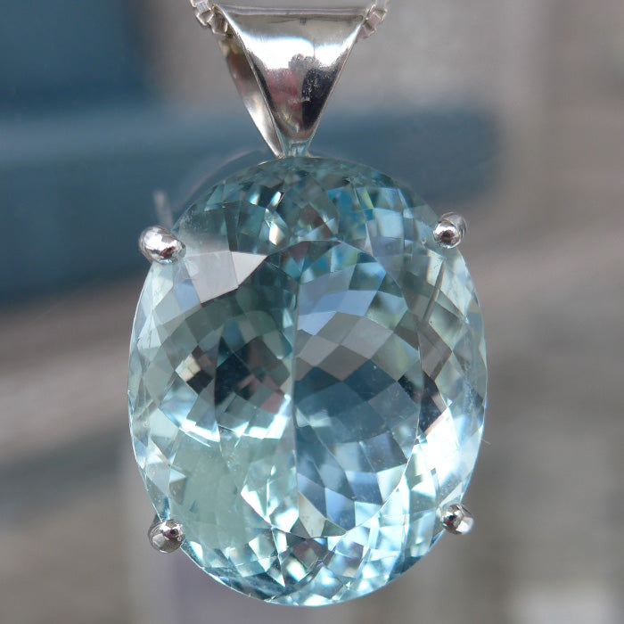 Museum Grade Oval Cut AAA Aquamarine Pendant in White Gold