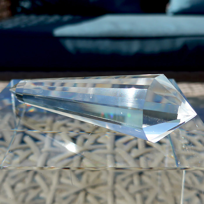 99% Clear 12 Sided Vogel Wand