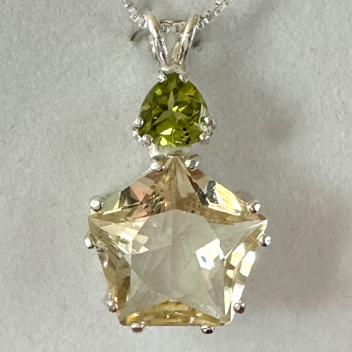 Golden Labradorite Star of Venus with Trillion Peridot Crown