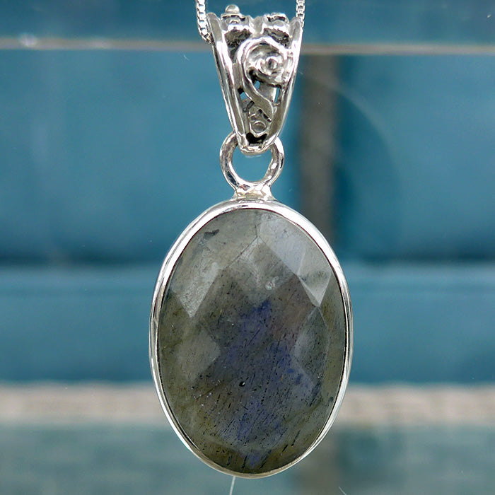 Pineapple Cut Faceted Labradorite Pendant