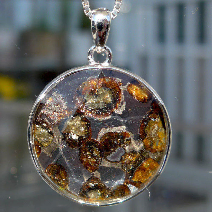 Medium Round Pallasite Pendant with Star of David Faceting