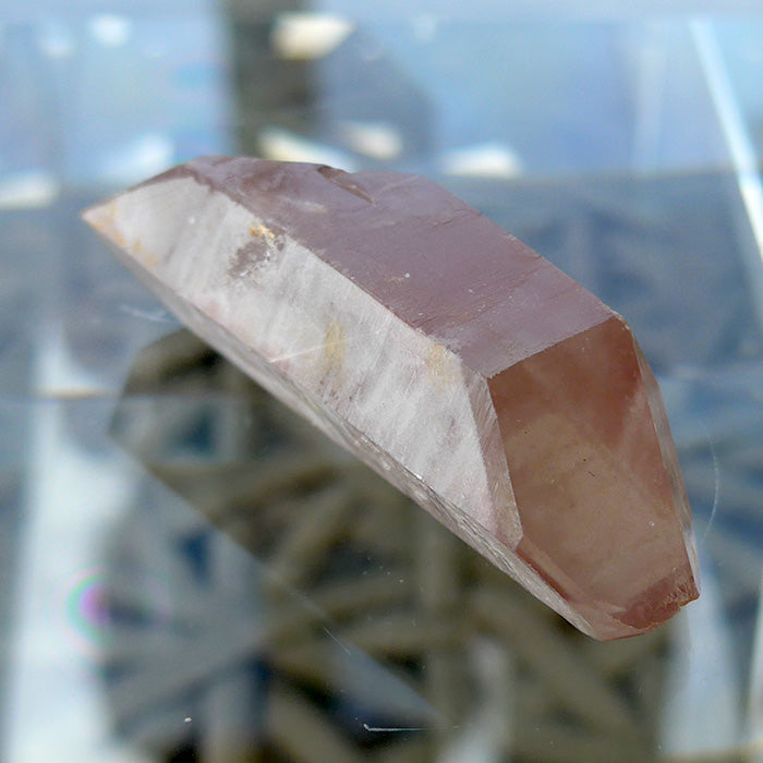 Mauve Limned Small Lithium Point