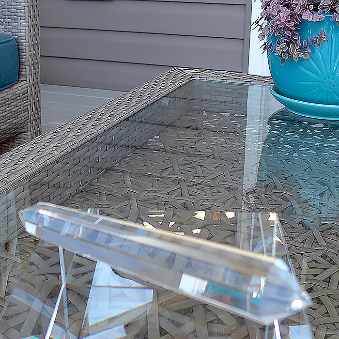 Elegant Octagonal Vogel Wand
