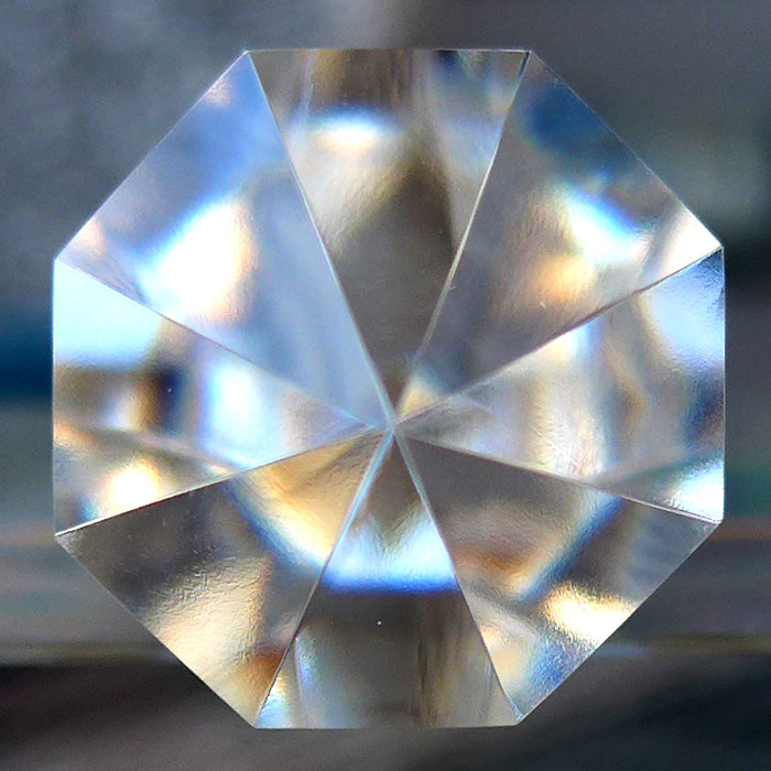 Elegant Octagonal Vogel Wand
