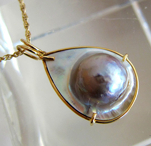 14 Karat Gold Mabe Pearl Pendant