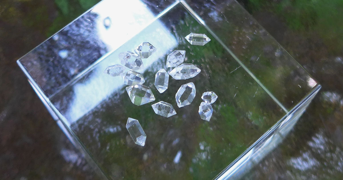 HALF PRICE SALE!! Tiny Pakistani Herkimer Diamond Seeds