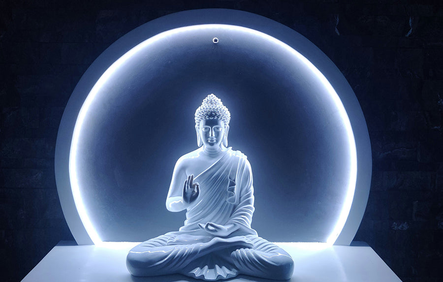 Blue Buddha, Photo by amit kumar, Unsplash