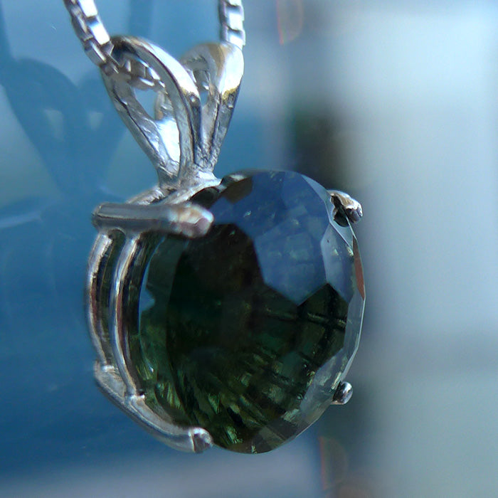 Moldavite 10 mm Super Nova Pendant