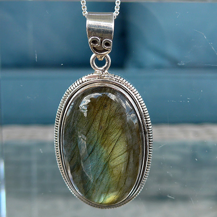 Large Oval Shimmering Labradorite Pendant