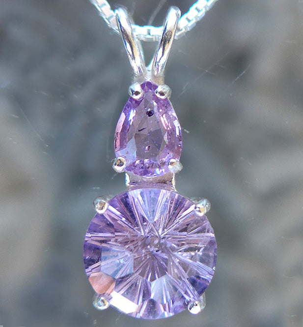 Amethyst Rose de France 10 mm Super Nova with Violet Sapphire Teardrop Crown