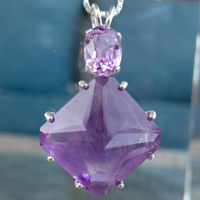 Amethyst Sparkling Large Magician Stone with Oval Kunzite Gemstone