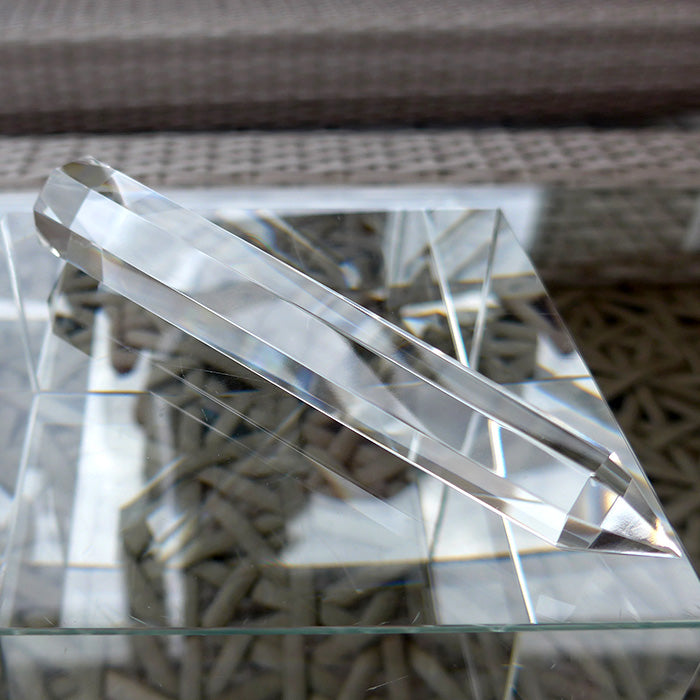 Sweet Slim 8 Facet Himalayan Quartz Vogel Wand by David Zhuang