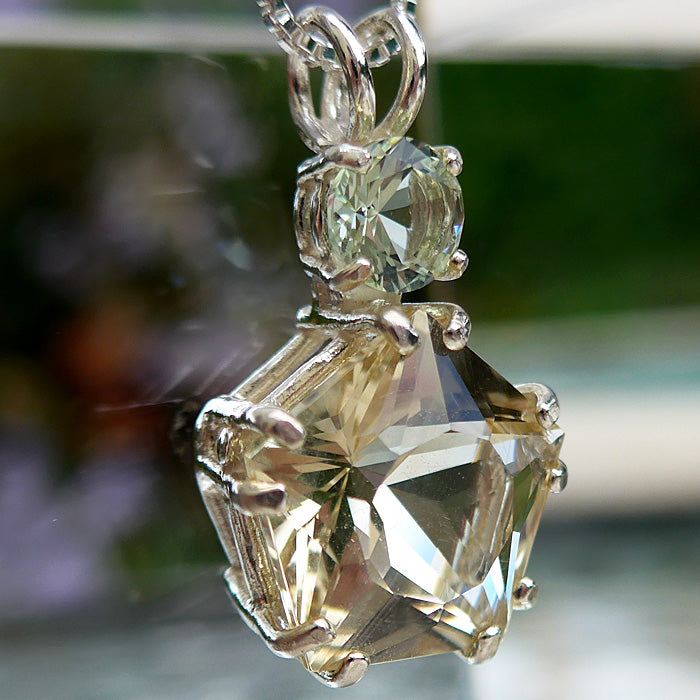 Golden Labradorite Star of Venus with Andaras Crystal Glass