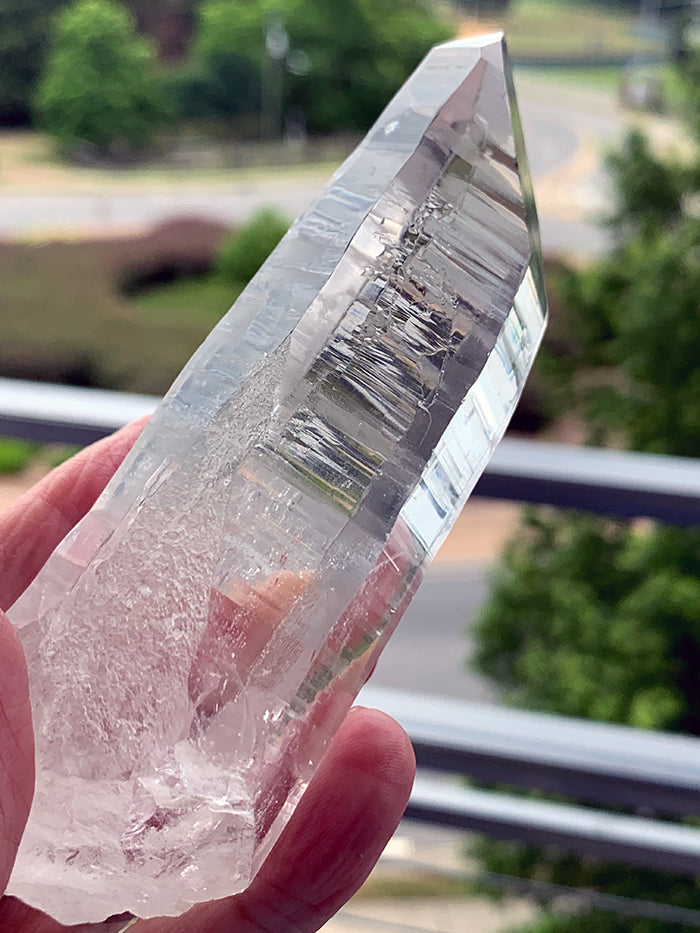 Diamantina Quartz Wand with Growth Interference Handle