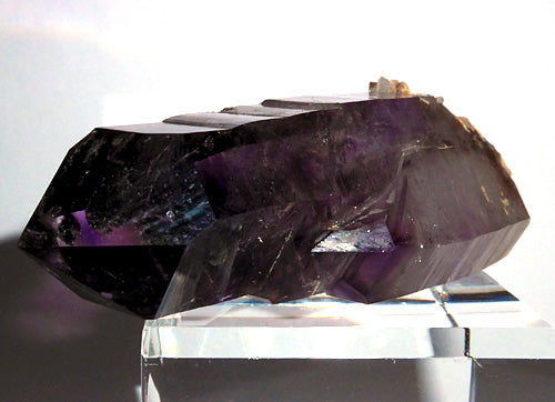 AAA Twin Phantom Madagascar Amethyst Point